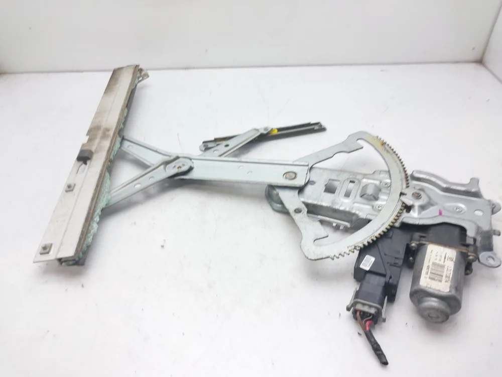 ELEVALUNAS DELANTERO DERECHO OPEL CORSA 93186825-7895811 Solo Por Tiempo Limitado